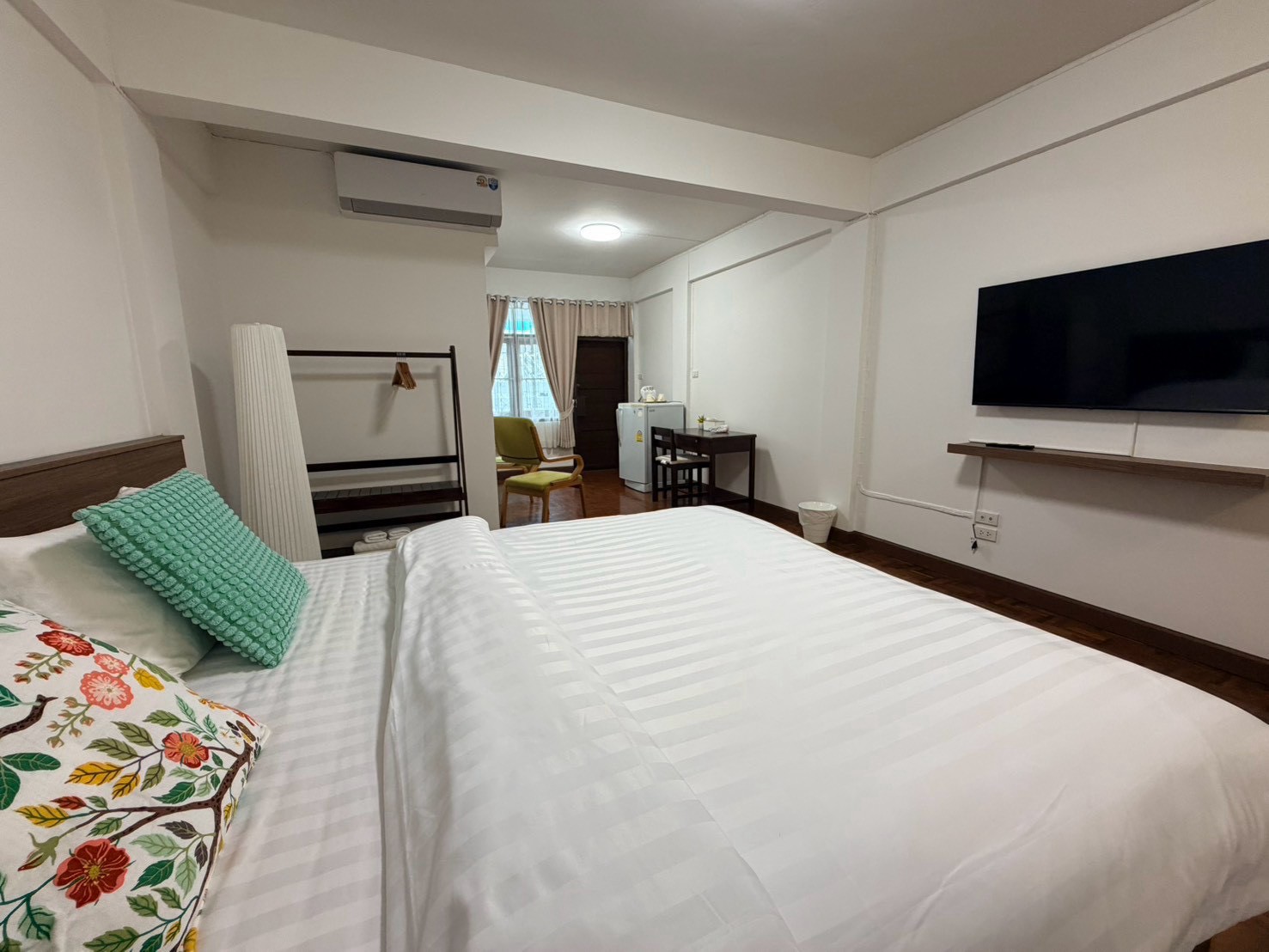 Deluxe Room with Balcony